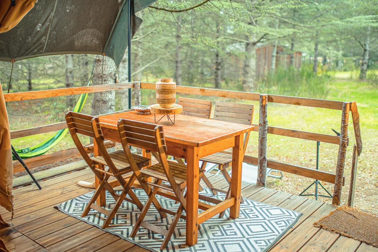 Domaine De La Vitarelle Glamping Villaniere Екстериор снимка