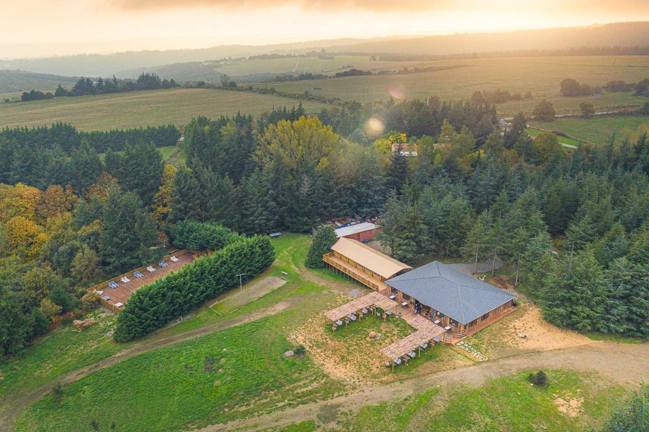 Domaine De La Vitarelle Glamping Villaniere Екстериор снимка