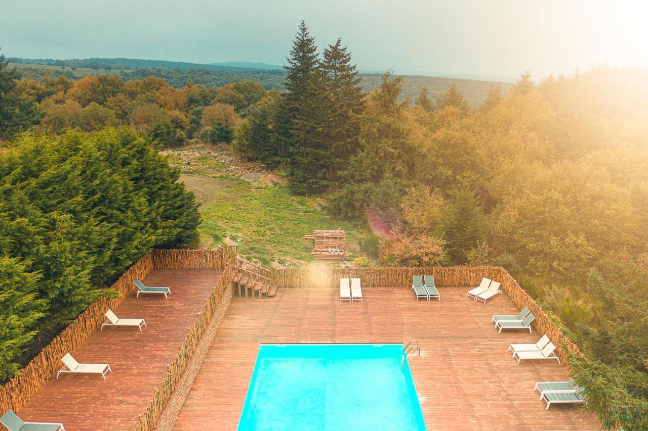 Domaine De La Vitarelle Glamping Villaniere Екстериор снимка