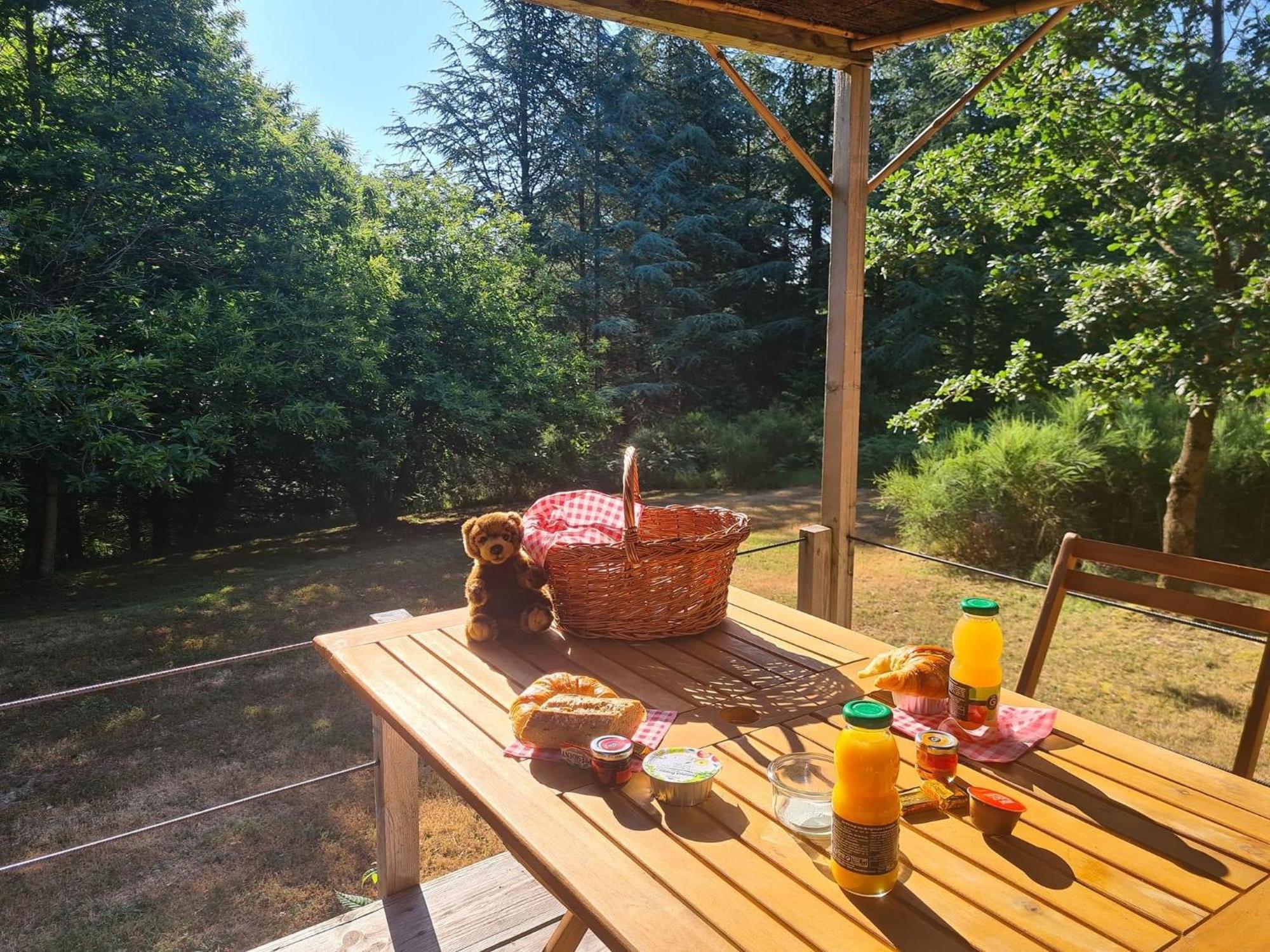 Domaine De La Vitarelle Glamping Villaniere Екстериор снимка