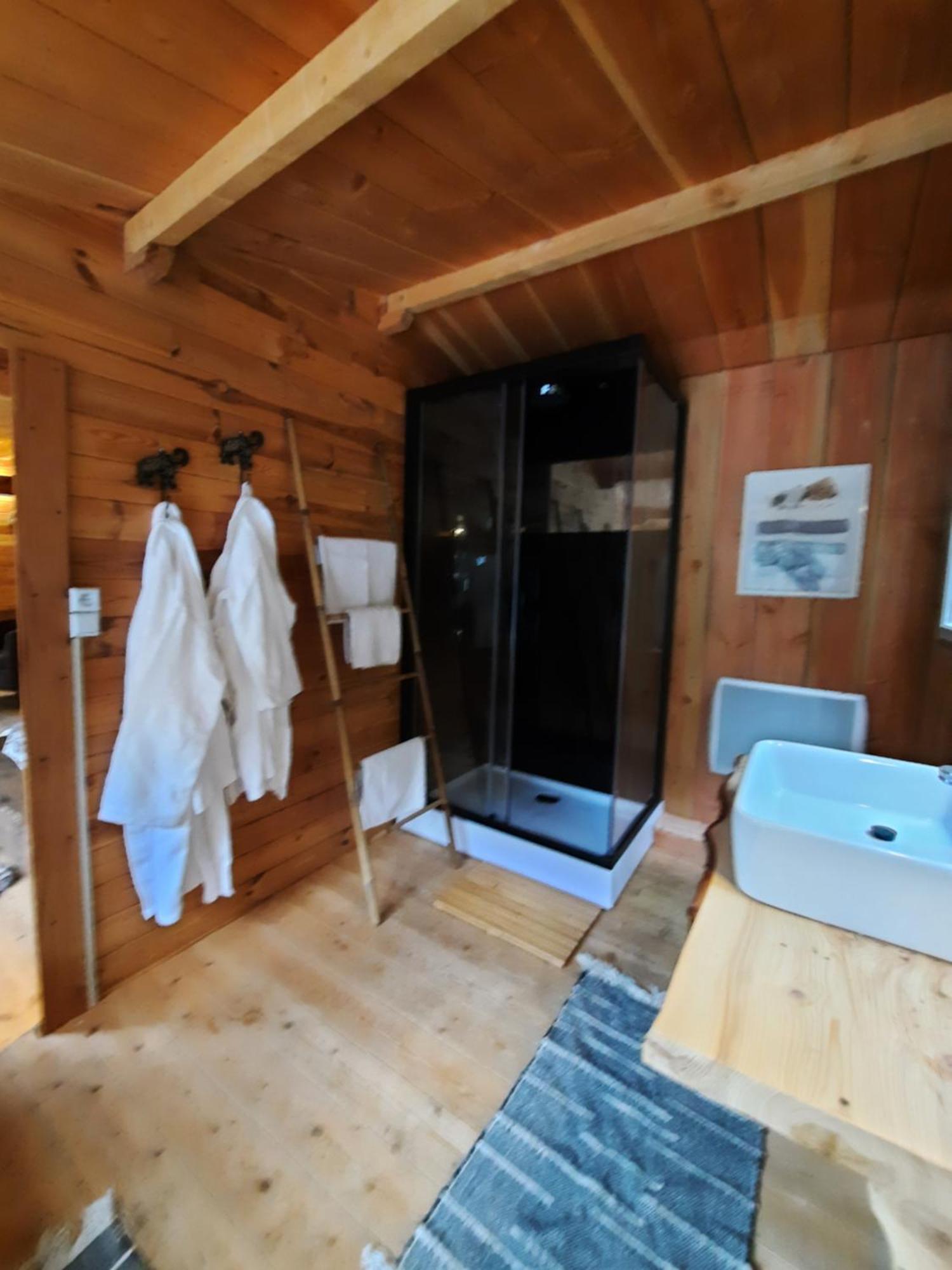 Domaine De La Vitarelle Glamping Villaniere Екстериор снимка